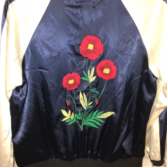 ILY Jacket - Picture 2 of 3